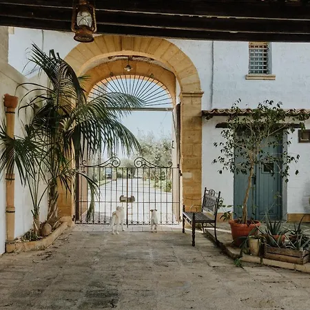 Bed & Breakfast Baglio Calia *